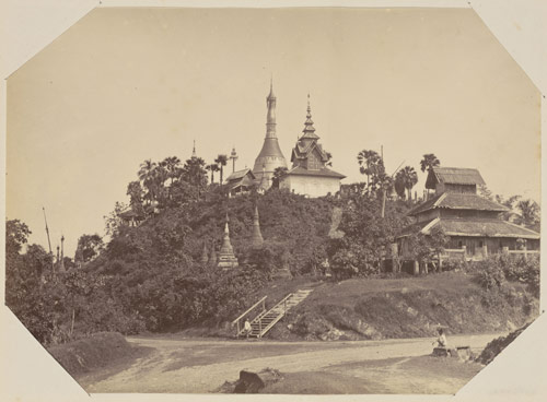 Burmese pagoda in black and white